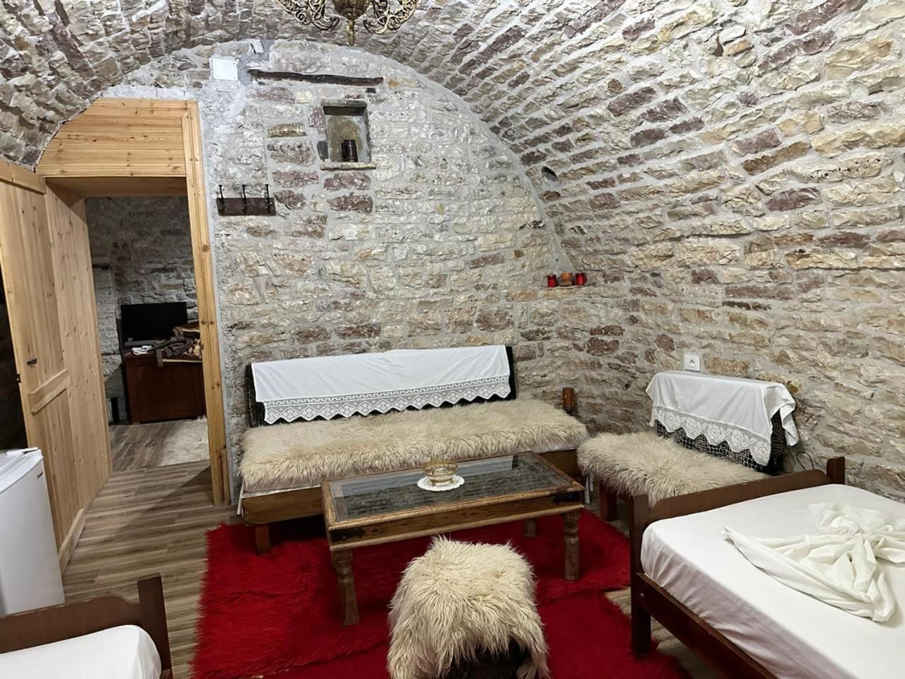 Guest house Memushi Gjirokastër Extérieur photo